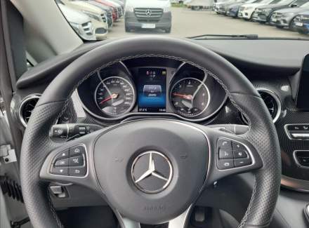 Mercedes-Benz - V-class