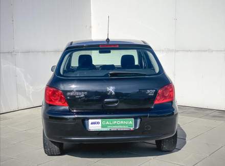 Peugeot - 307