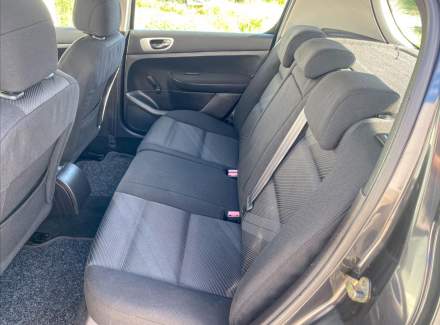 Peugeot - 307