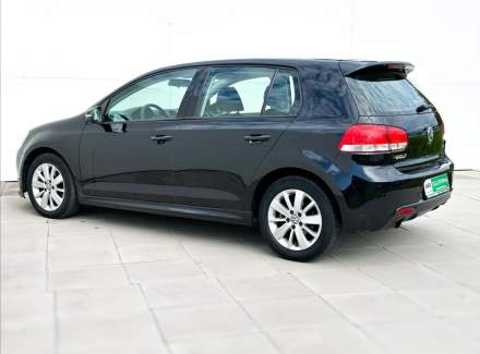 Volkswagen - Golf