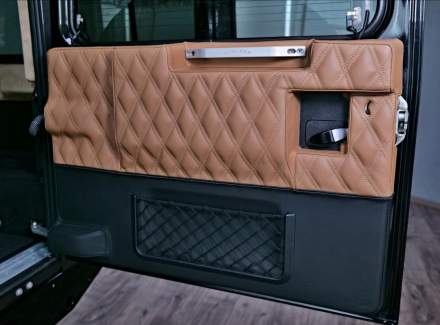 Land Rover - Defender