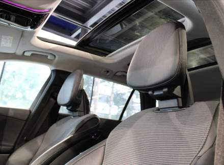 Mercedes-Benz - C-class