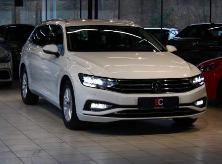 Volkswagen - Passat