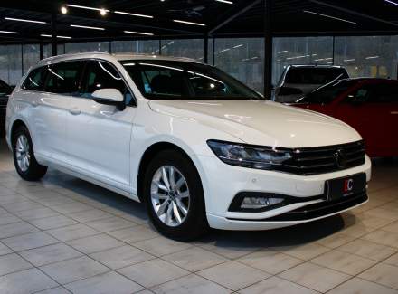 Volkswagen - Passat