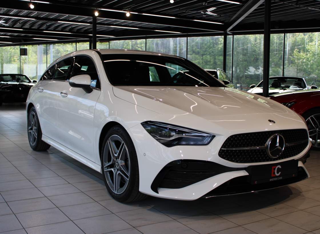 Mercedes-Benz - CLA