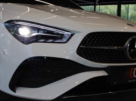 Mercedes-Benz - CLA