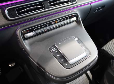 Mercedes-Benz - V-class