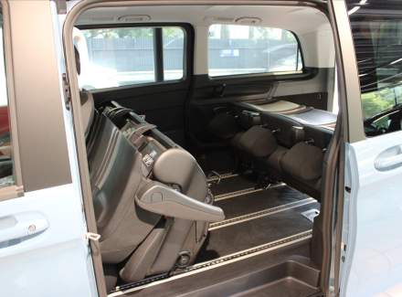 Mercedes-Benz - V-class