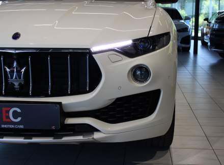 Maserati - Levante