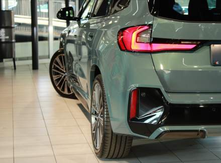 BMW - X1