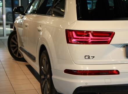 Audi - Q7