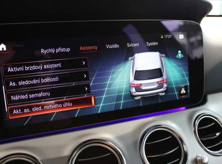 Mercedes-Benz - E-class