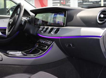 Mercedes-Benz - E-class