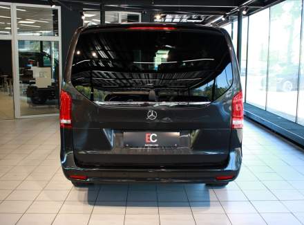 Mercedes-Benz - V-class