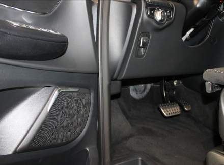 Mercedes-Benz - V-class