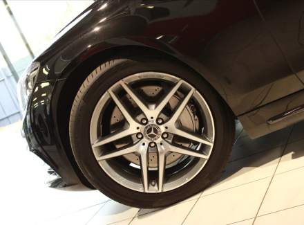 Mercedes-Benz - S-class