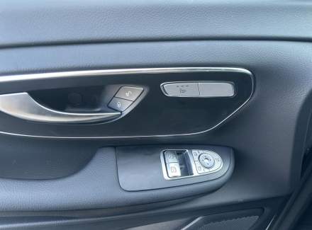 Mercedes-Benz - V-class