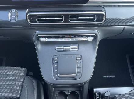 Mercedes-Benz - V-class