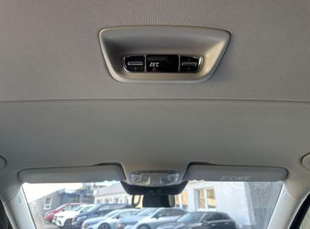 Mercedes-Benz - V-class