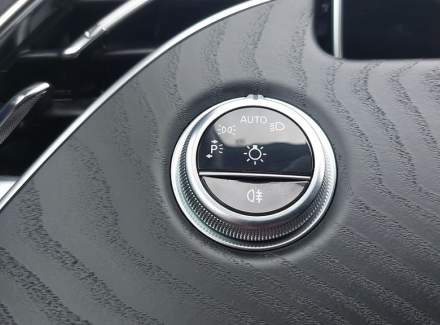 Mercedes-Benz - E-class