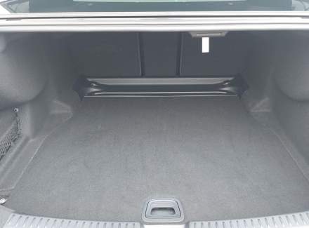 Mercedes-Benz - E-class