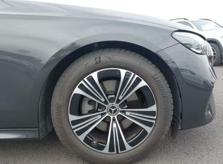Mercedes-Benz - E-class
