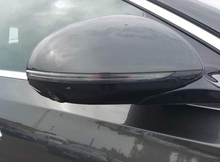 Mercedes-Benz - E-class