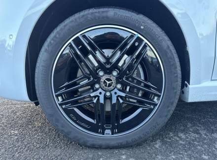 Mercedes-Benz - V-class