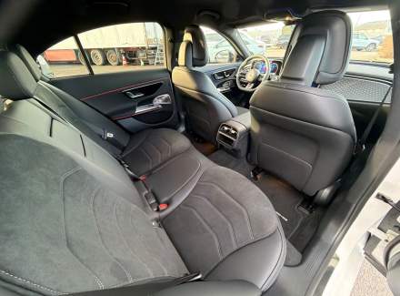 Mercedes-Benz - E-class