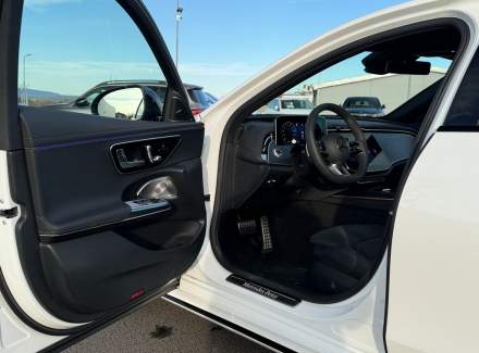 Mercedes-Benz - E-class