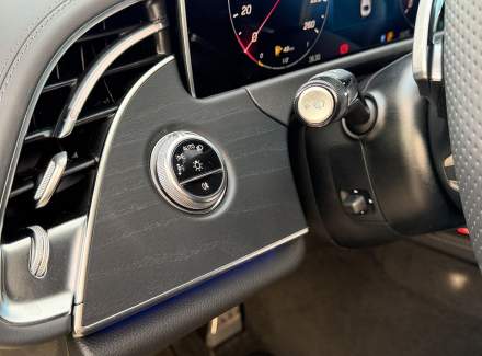 Mercedes-Benz - E-class