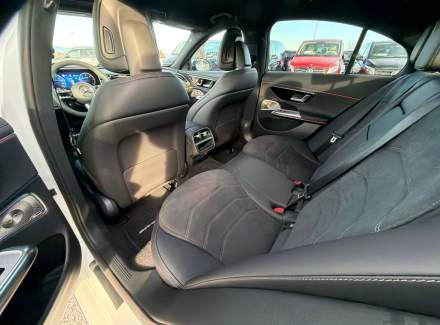 Mercedes-Benz - E-class