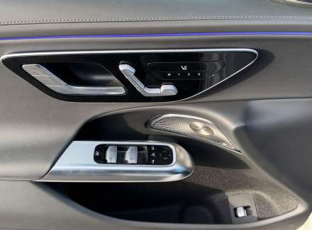 Mercedes-Benz - E-class