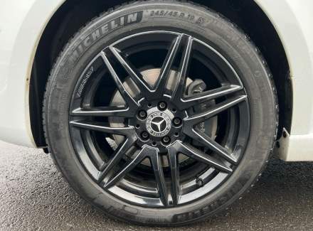 Mercedes-Benz - V-class