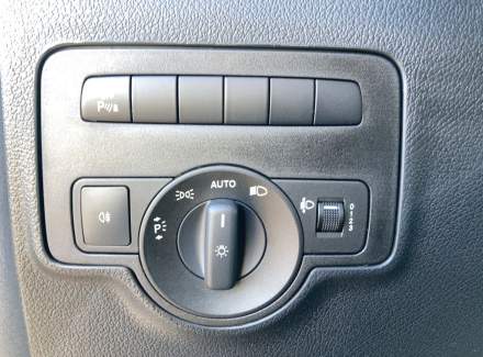 Mercedes-Benz - Vito