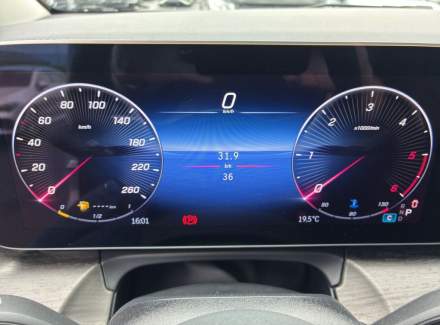 Mercedes-Benz - V-class