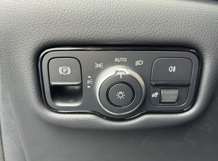 Mercedes-Benz - V-class