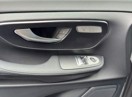 Mercedes-Benz - V-class