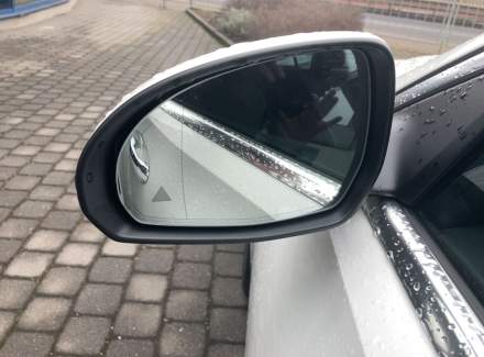 Mercedes-Benz - C-class