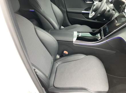 Mercedes-Benz - C-class