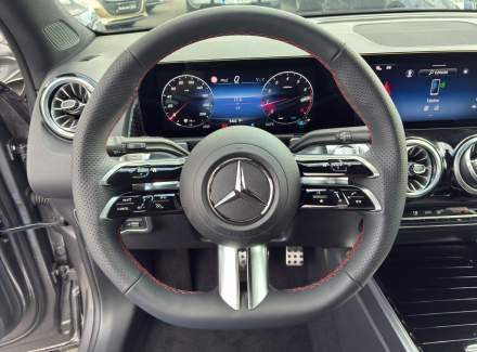 Mercedes-Benz - GLB