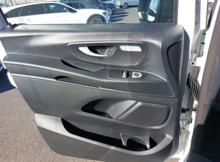 Mercedes-Benz - Vito