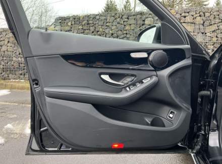 Mercedes-Benz - C-class