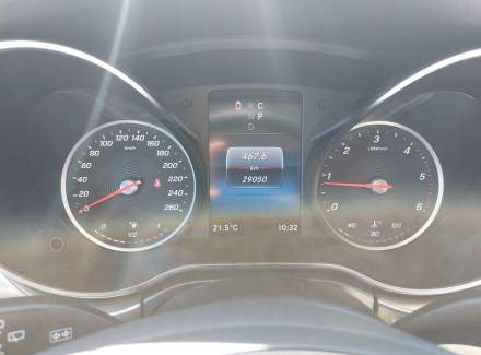 Mercedes-Benz - V-class