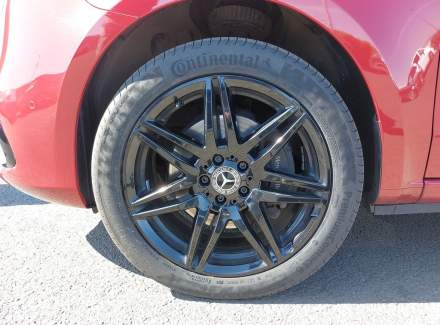 Mercedes-Benz - V-class