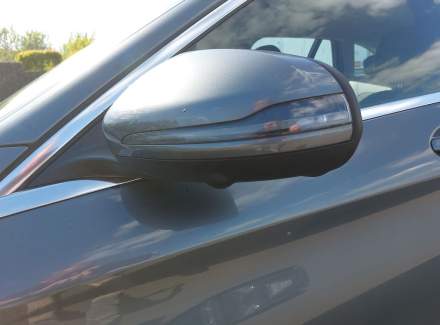 Mercedes-Benz - C-class