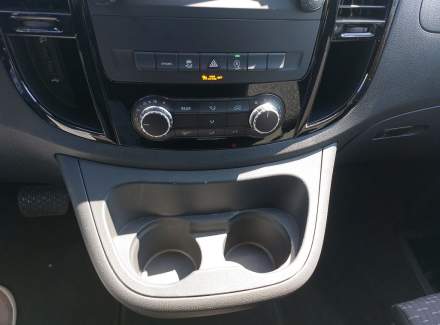 Mercedes-Benz - Vito