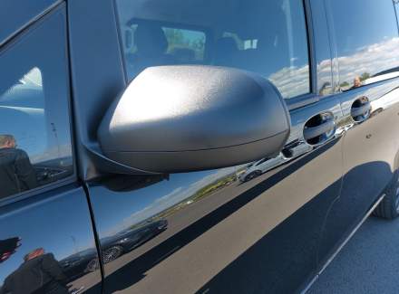 Mercedes-Benz - Vito