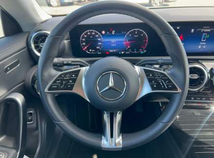 Mercedes-Benz - CLA