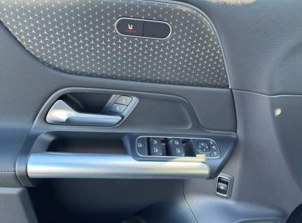 Mercedes-Benz - B-class